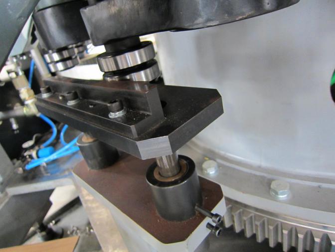 2.1 Open / Close Mould Arm Position
